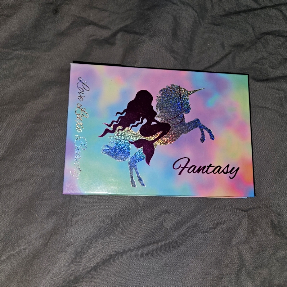Love Lux Beauty powder palette